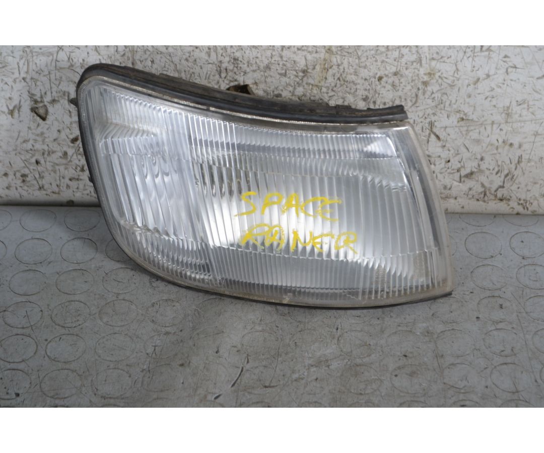 Freccia Direzionale Anteriore DX Mitsubishi Space Runner dal 1991 al 1999  1695723925762