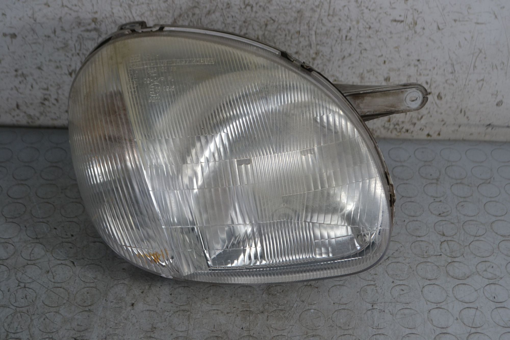 Faro Anteriore DX Hyundai Atos dal 1997 al 2003 Cod 9210602010  1695724795715