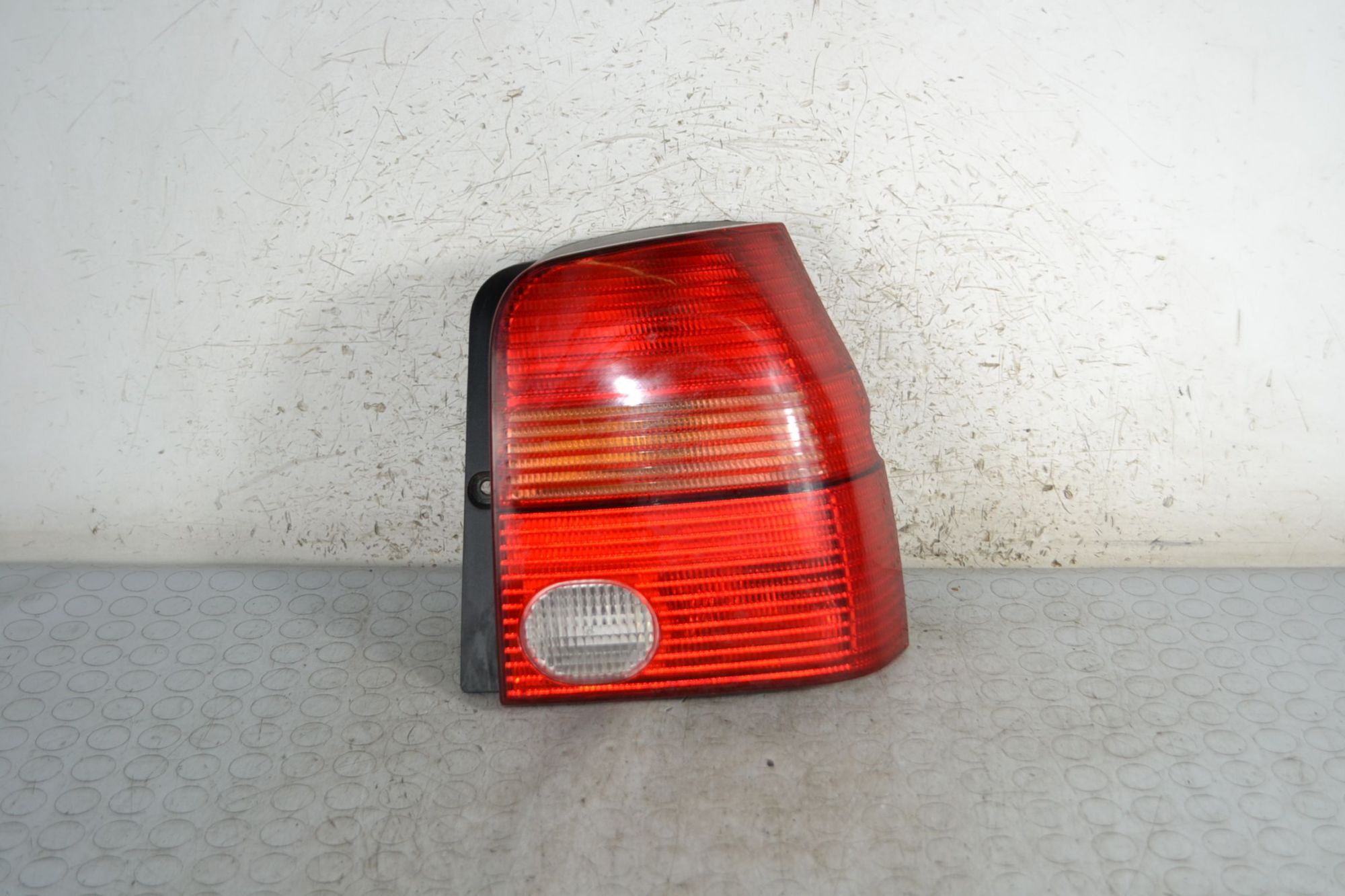 Fanale Stop Posteriore DX Volkswagen Lupo dal 1998 al 2005 Cod 6X0945096E  1695735232018
