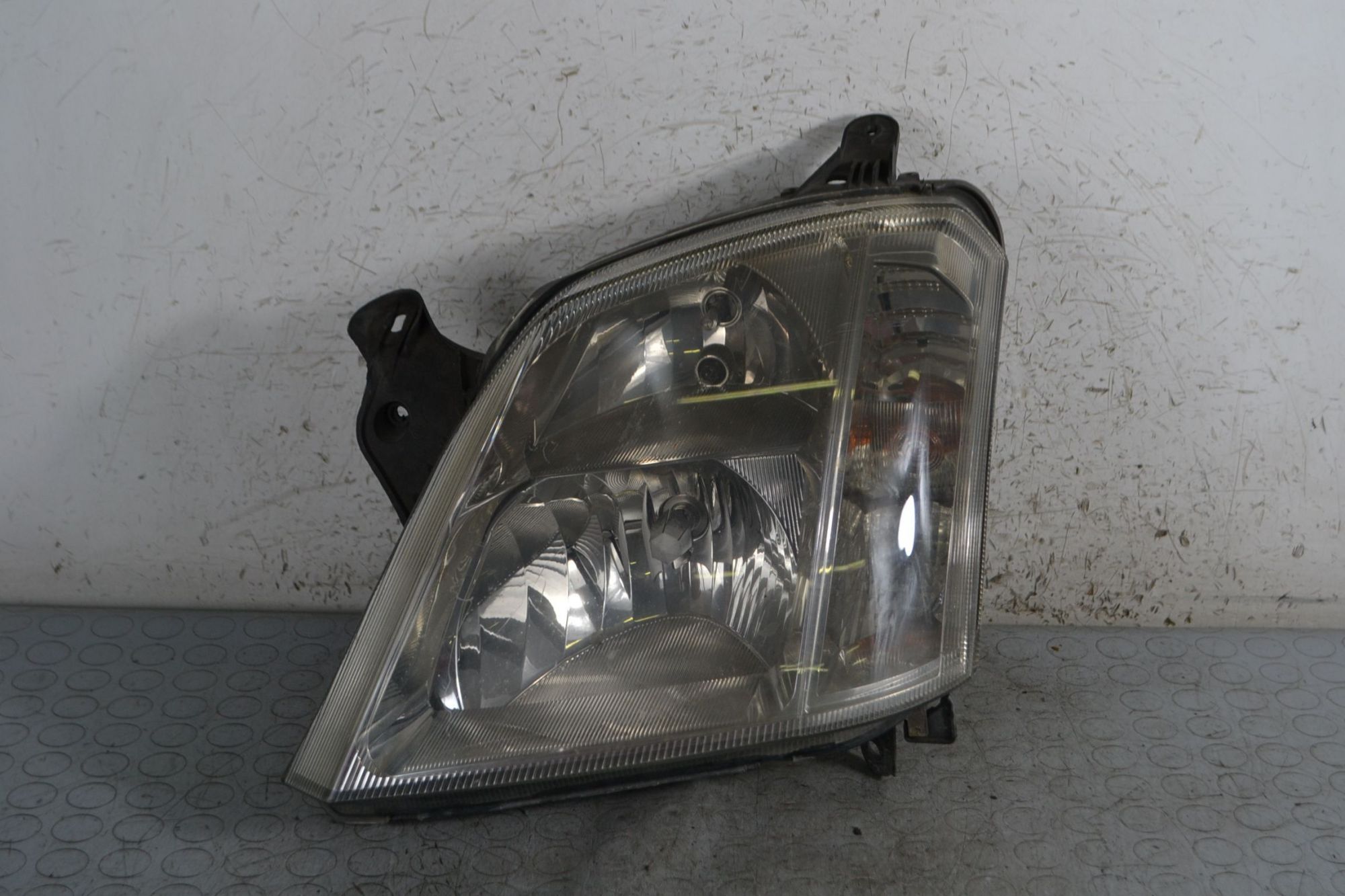 Faro Anteriore SX Opel Meriva A dal 2003 al 2010 Cod 93321052  1695735578871