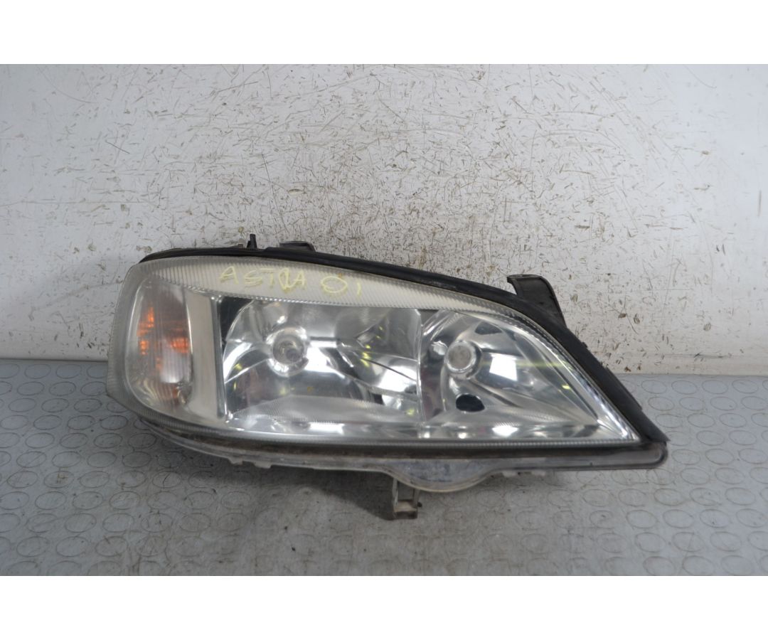 Faro Anteriore DX Opel Astra G dal 1998 al 2002 Cod 93175369 1695736920372 Faro Anteriore DX Opel Astra G dal 1998 al 2002 Cod 93175369 1695736920372