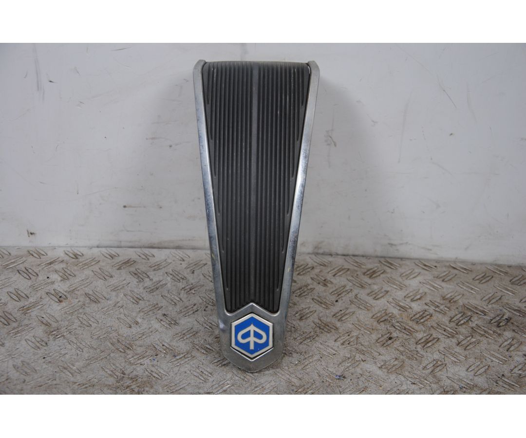 Carena Scudetto Anteriore Piaggio Liberty 50 / 125 / 150 dal 2009 al 2015 COD Piaggio 655752 1695743294336 Carena Scudetto Anteriore Piaggio Liberty 50 / 125 / 150 dal 2009 al 2015 COD Piaggio 655752 1695743294336