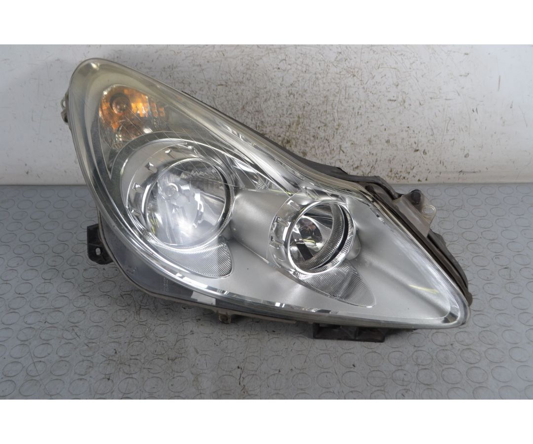 Faro Anteriore DX Opel Corsa D dal 2006 al 2010 Cod 13186382 1695819941454 Faro Anteriore DX Opel Corsa D dal 2006 al 2010 Cod 13186382 1695819941454