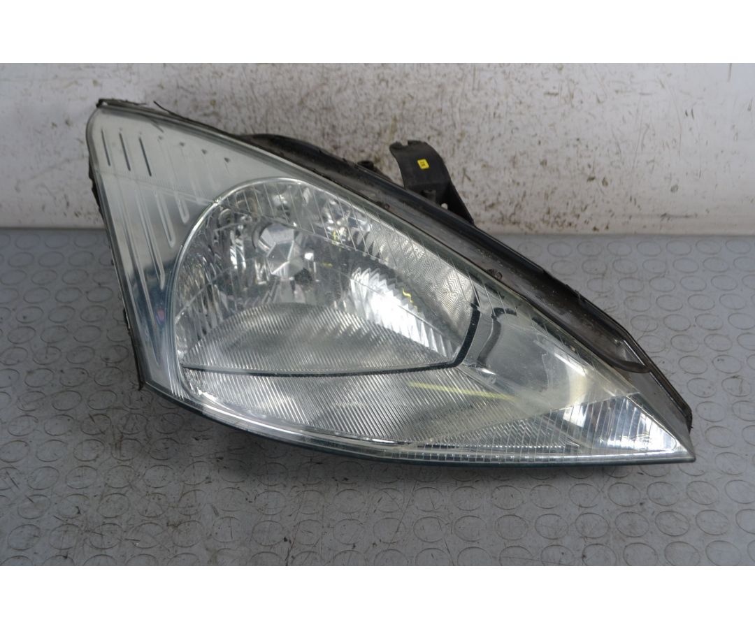 Faro Anteriore DX Ford Focus I dal 1998 al 2001 1695820390944 Faro Anteriore DX Ford Focus I dal 1998 al 2001 1695820390944