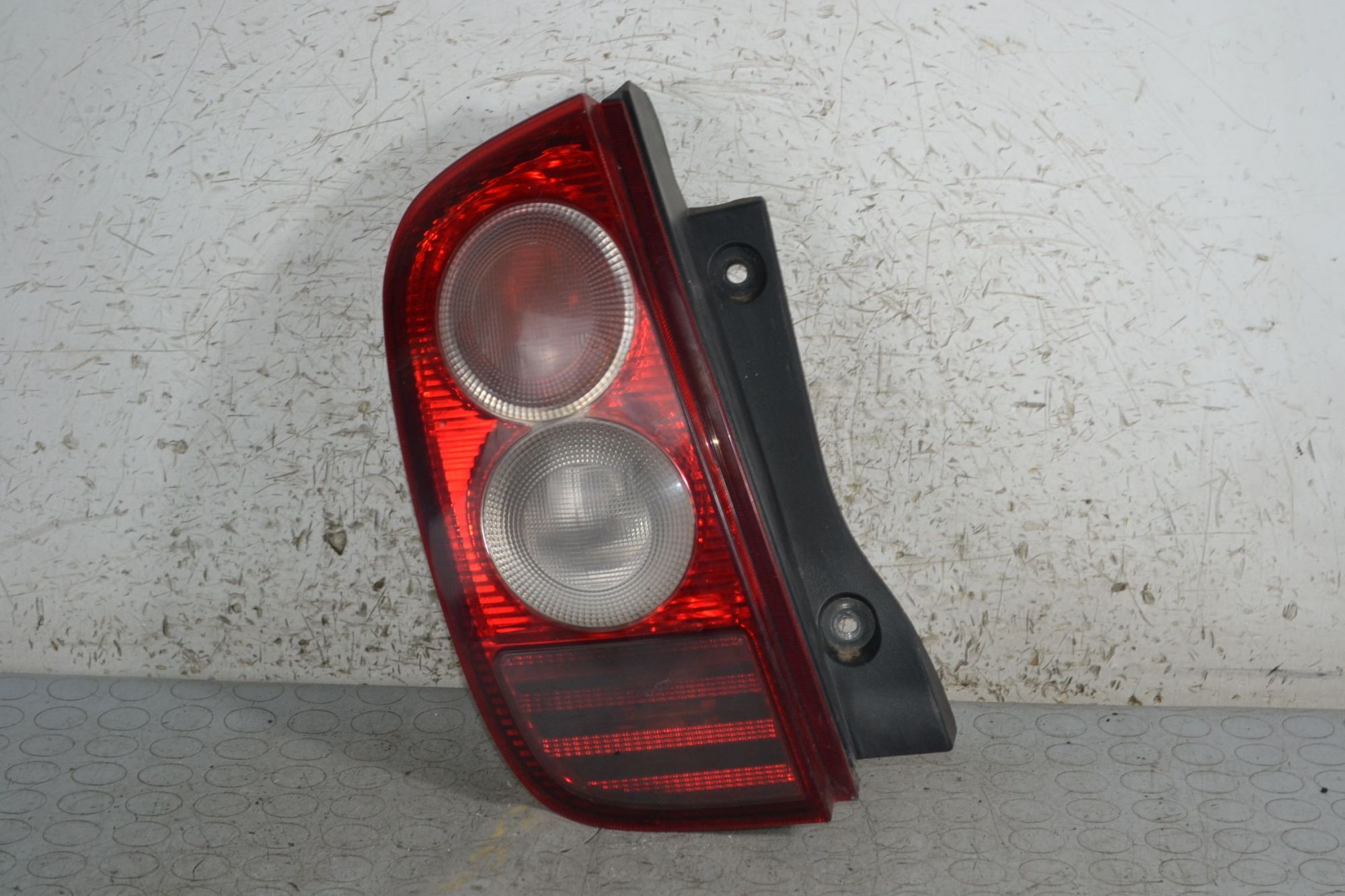 Fanale stop posteriore SX Nissan Micra K12 Dal 2002 al 2010 Cod 26555AX720  1695909425765