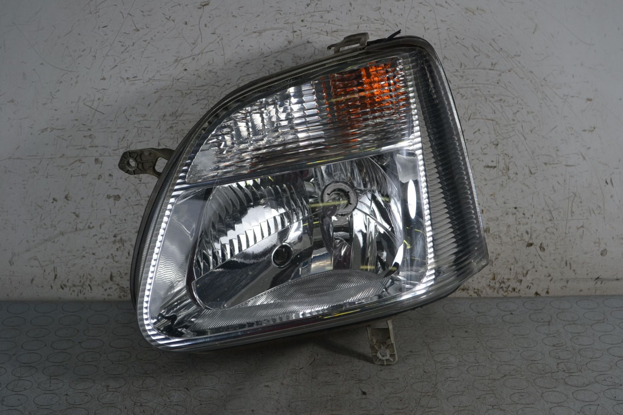 Faro anteriore SX Opel Agila A Dal 2000 al 2007 Cod 35300-84E00  1695974106477