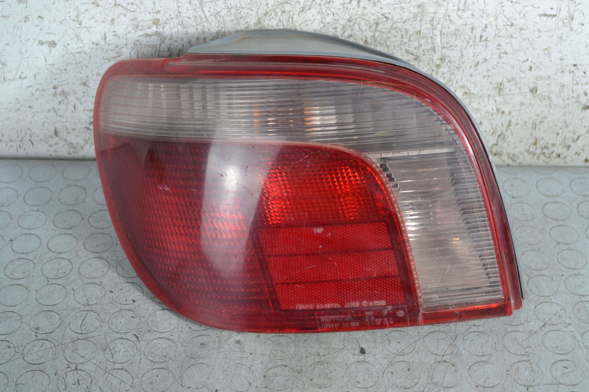 Fanale stop posteriore SX Toyota Yaris Dal 1999 al 2003  1695992002010