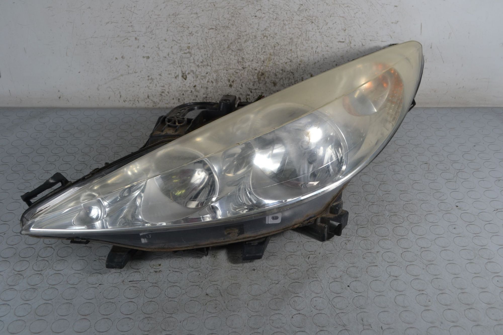Faro Anteriore SX Peugeot 207 dal 2006 al 2015  1695998045721
