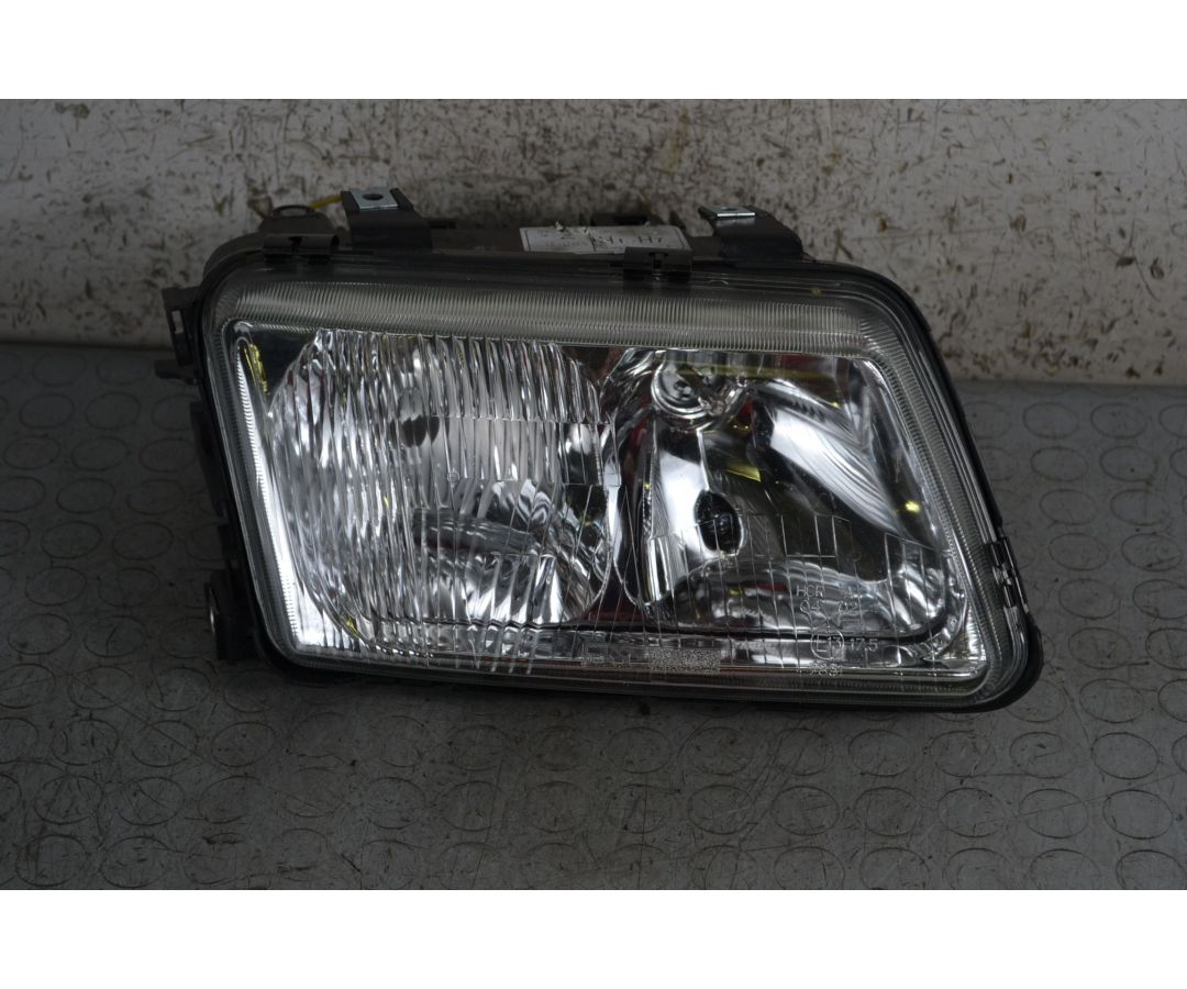 Faro anteriore DX Audi A3 8L Dal 1996 al 2001 Cod 20-5039  1696000664022