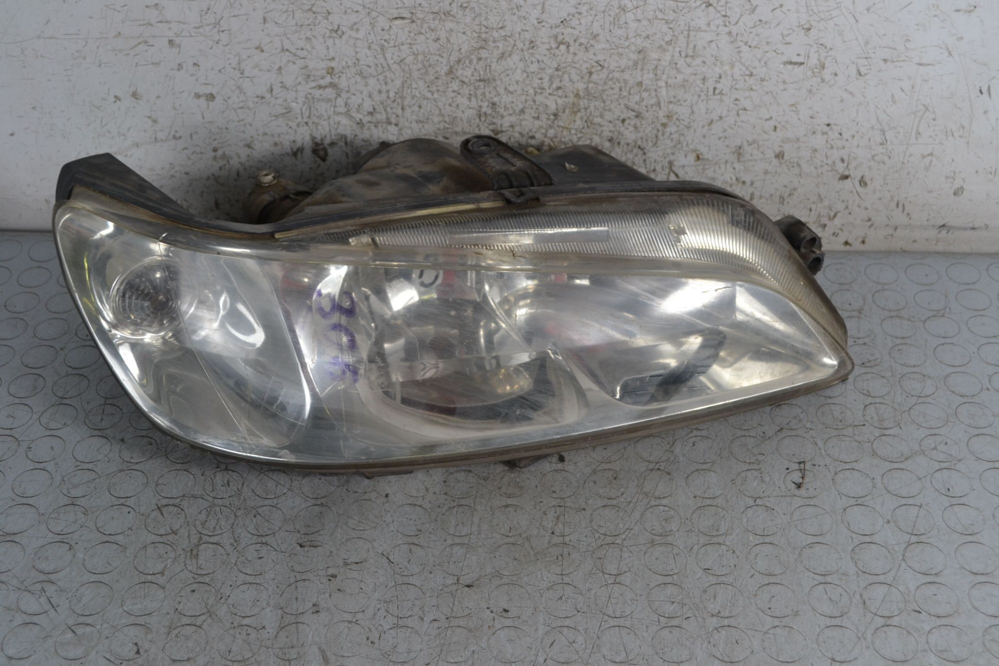 Faro anteriore DX Peugeot 306 Dal 1993 al 2002 Cod 6204V7  1696235751412