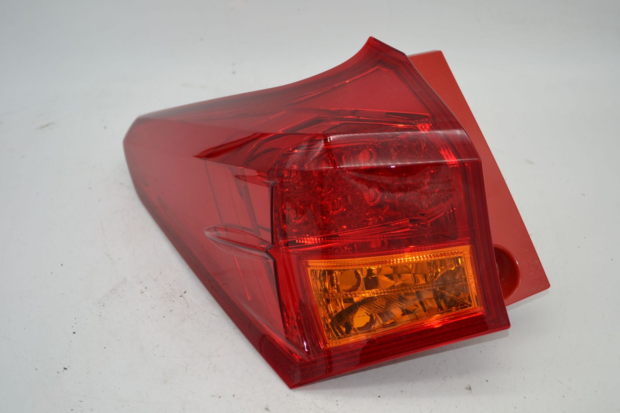 Fanale Stop Posteriore Sinistro SX Toyota Auris SW Dal 2013 al 2018 RICAMBIO NUOVO FONDO DI MAGAZZINO  1696238091591