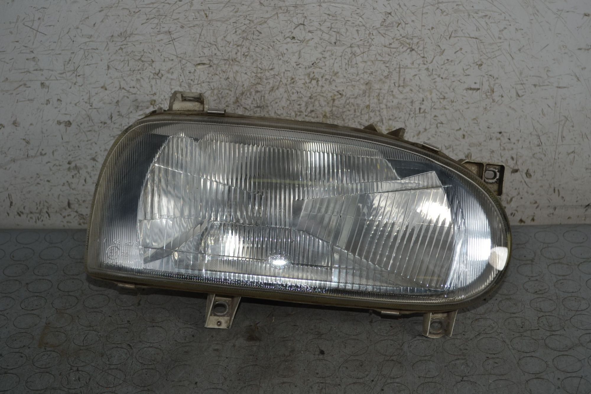 Faro Anteriore DX Volkswagen Golf III dal 1996 al 1999 Cod 138862-00  1696241160192