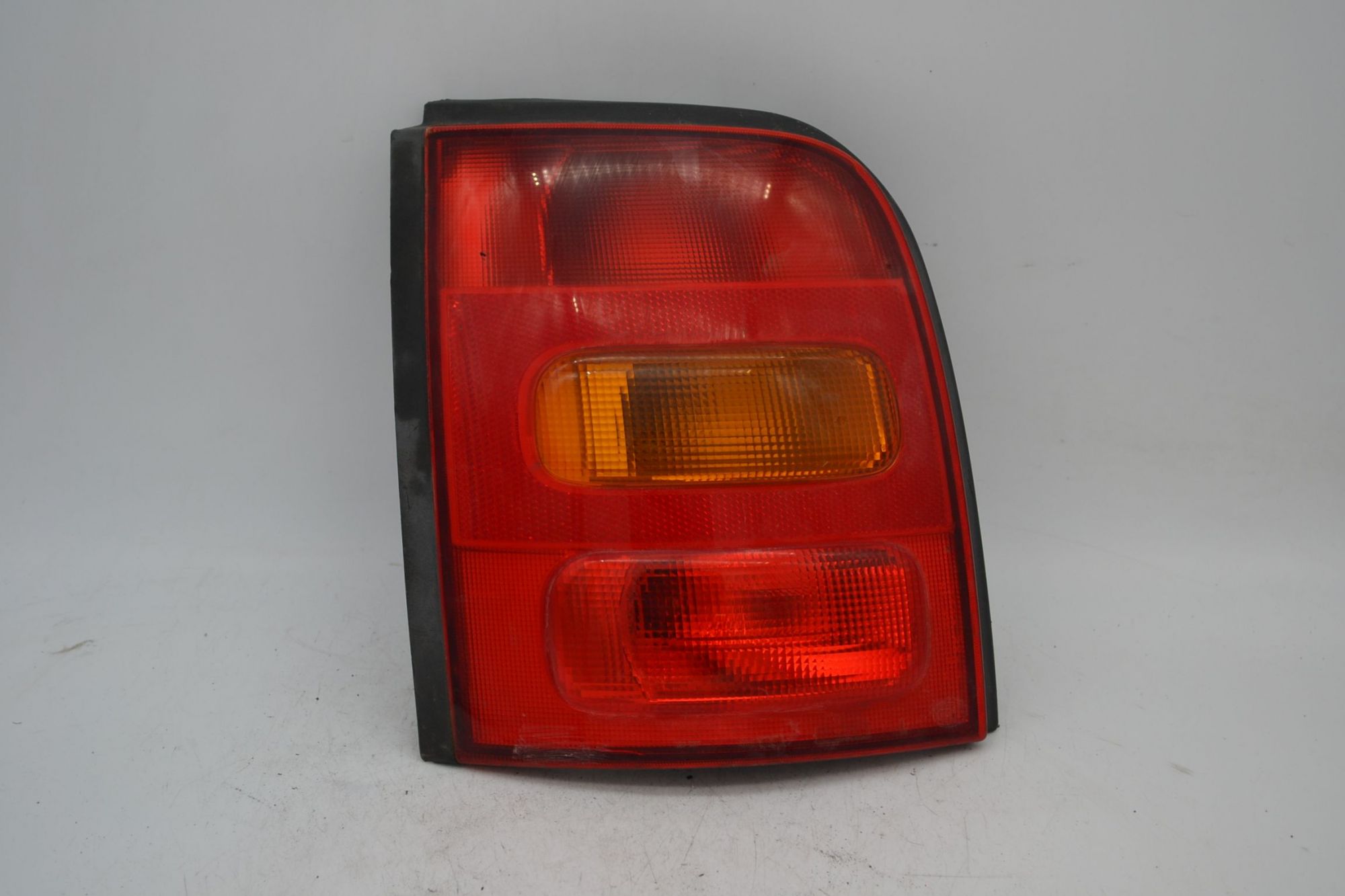 Fanale Stop Posteriore SX Nissan Micra K11 dal 1992 al 2002  1696256839403