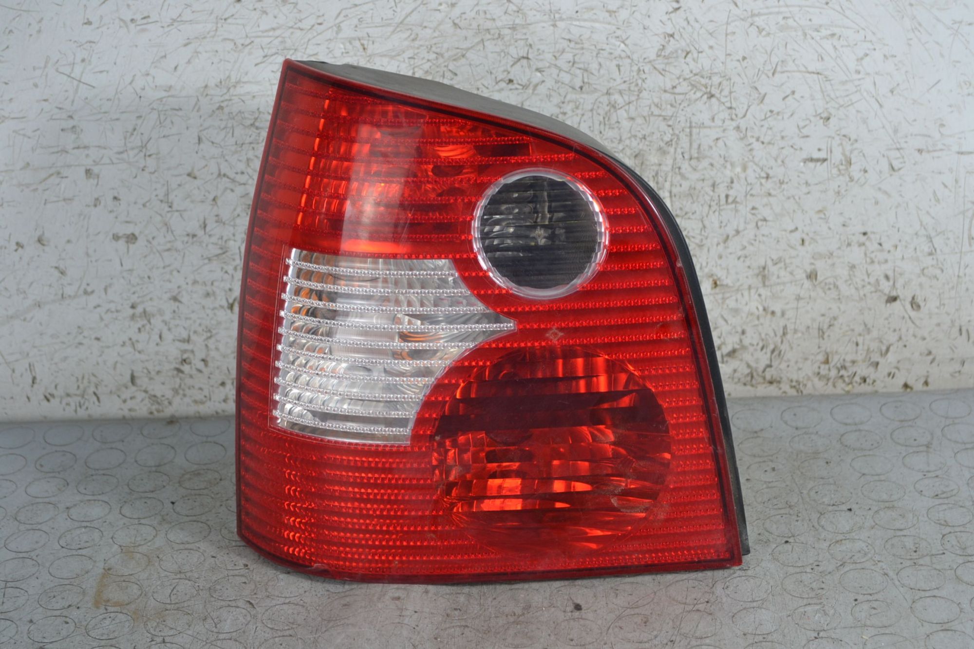 Fanale stop posteriore SX Volkswagen Polo IV 9N Dal 2001 al 2009 Cod 6Q6945257A  1696257200073