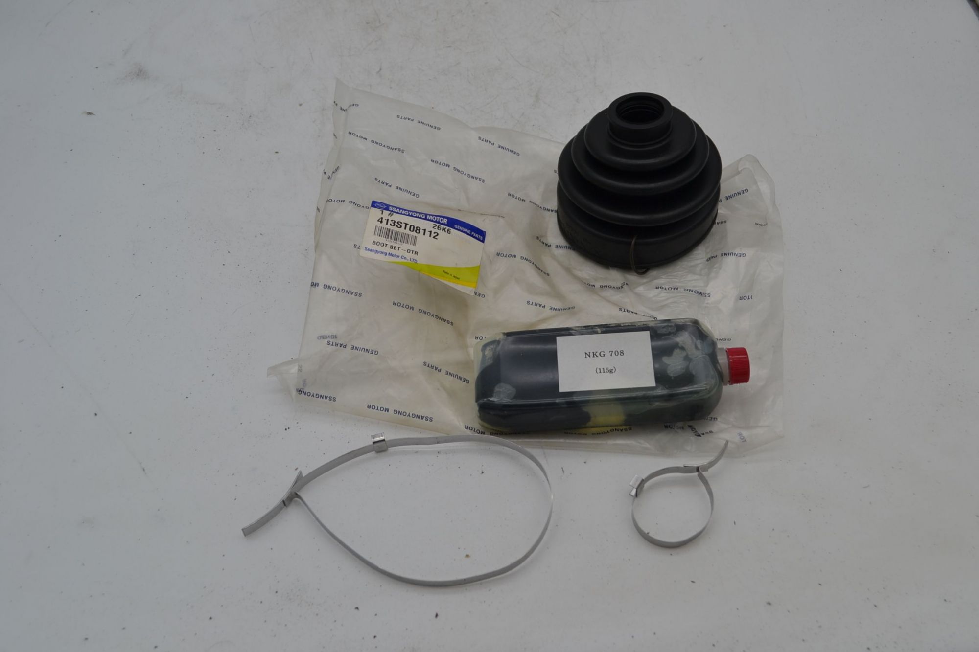 Kit Cuffia Giunto Omocinetico SsangYong Rexton dal 2001 al 2006 Cod 413ST08112  1696335862339