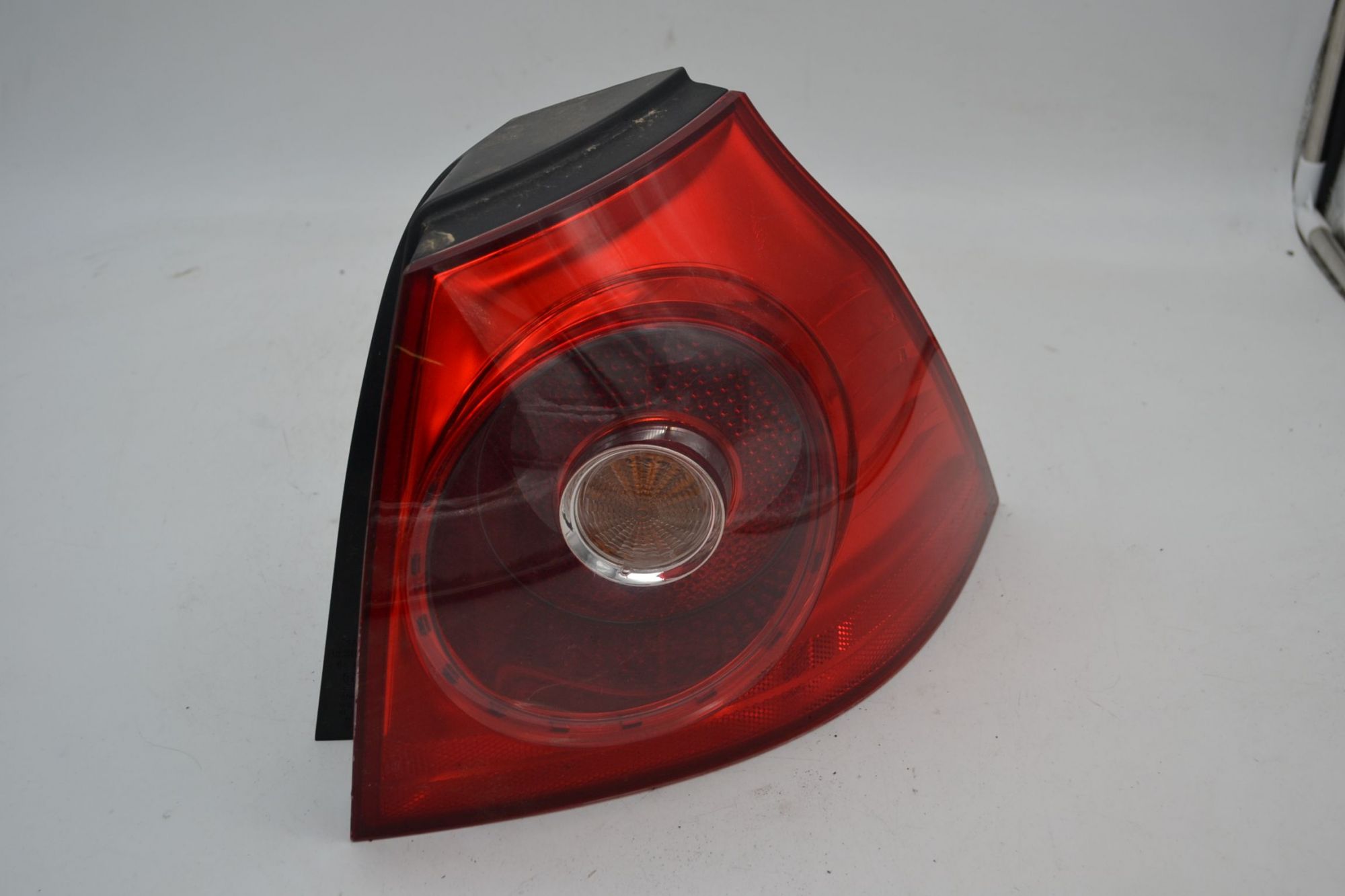 Fanale Stop Posteriore Esterno DX Volkswagen Golf V dal 2003 al 2008 Cod 1K6094596E  1696493910781