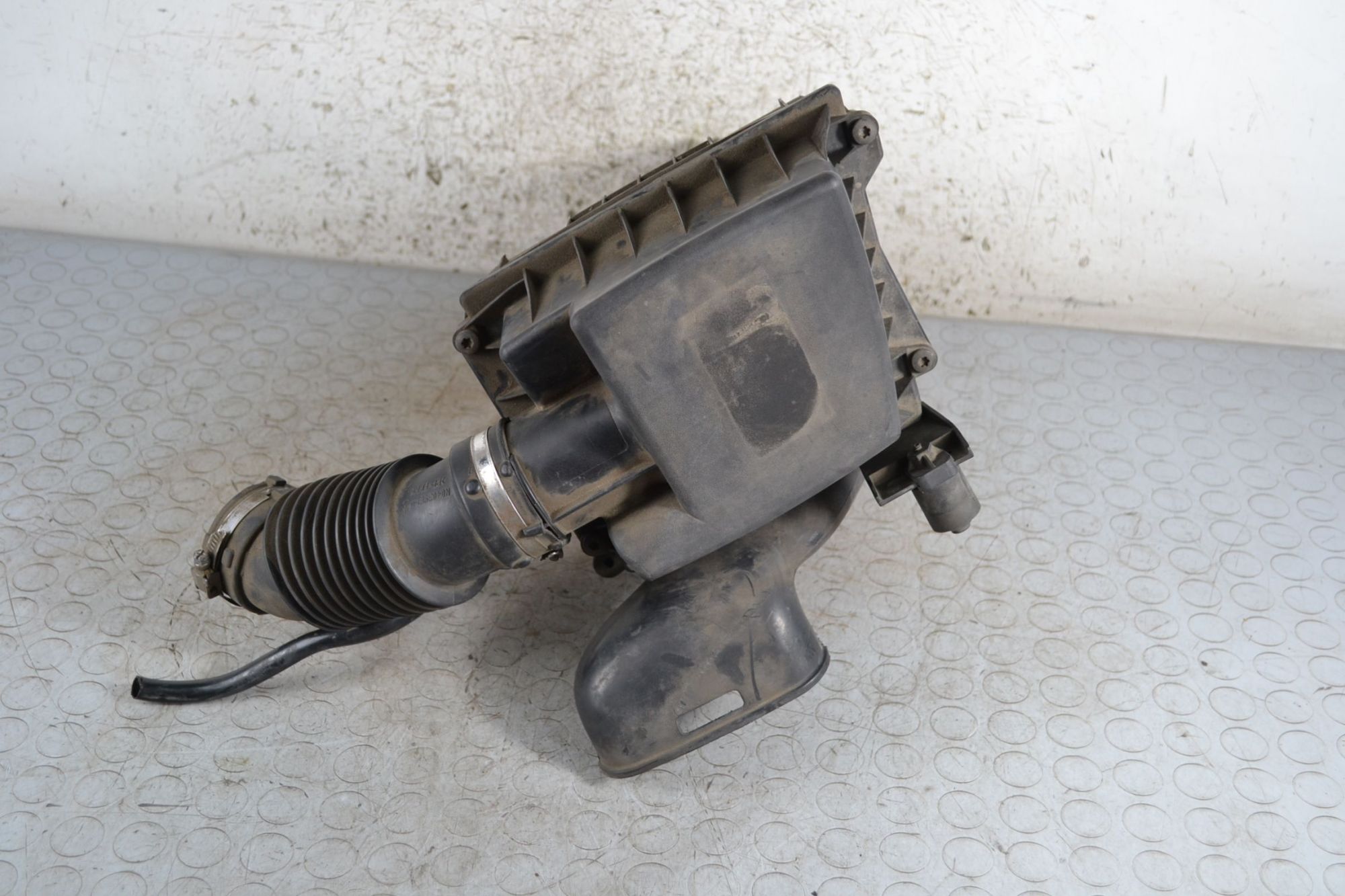 Scatola filtro aria Ford Fiesta VI Dal 2008 al 2013 1.2 benzina  1696582937071