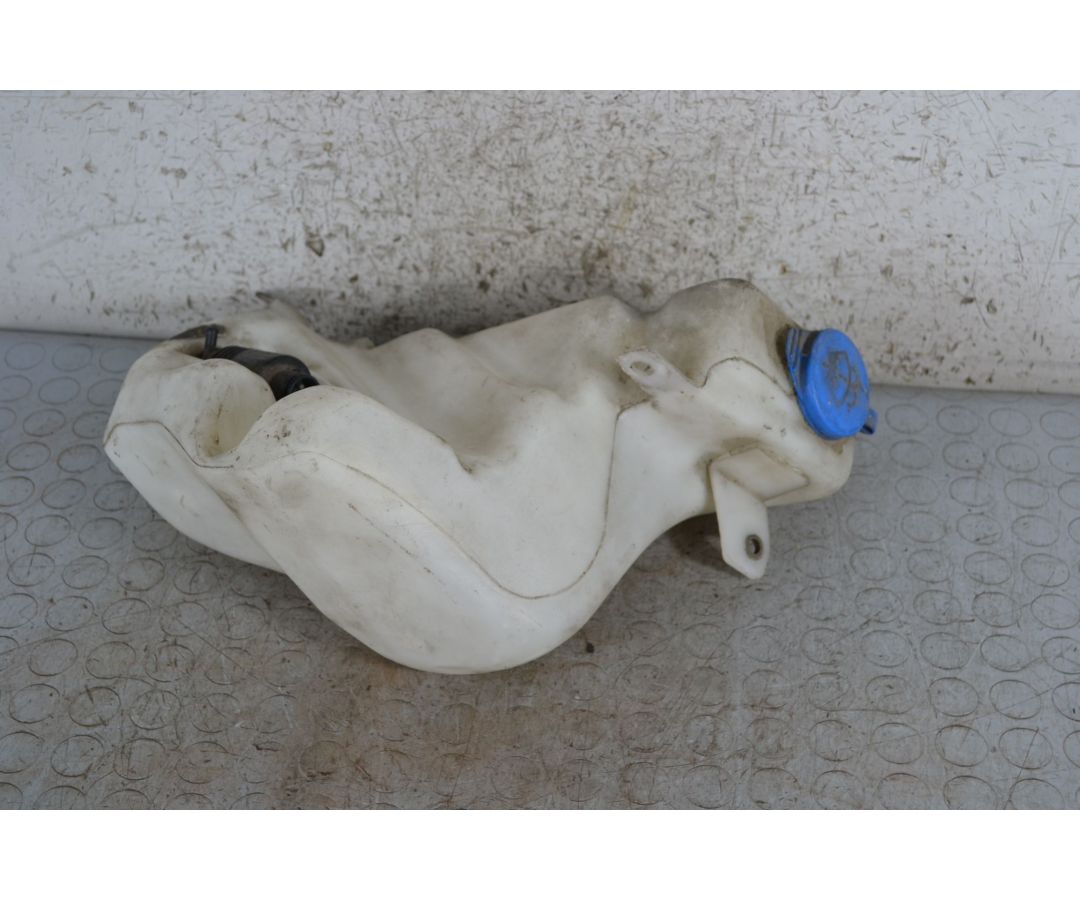 Vaschetta acqua tergicristalli Audi A4 Dal 1994 al 2001 Cod 8D0955453B  1696837442510