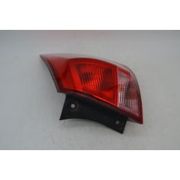 Fanale Stop Posteriore Esterno DX Nissan Qashqai J10 da 2006 al 2010 Cod 26550EY00A  1696947593744
