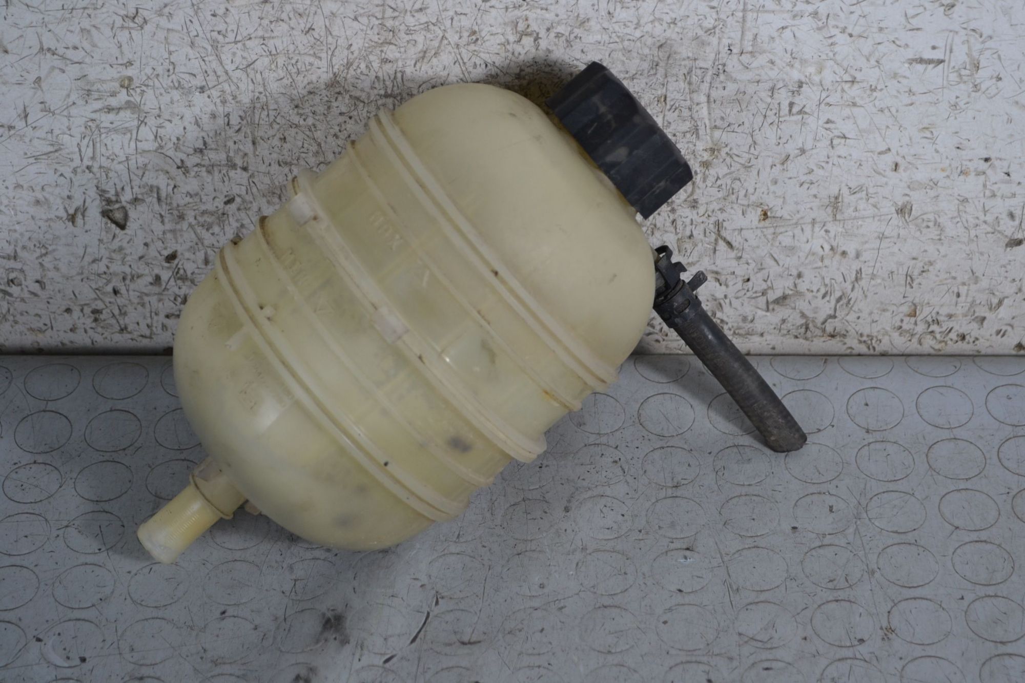 Vaschetta Liquido Refrigerante Radiatore Peugeot 206 dal 2003 al 2012 Cod 9648568180  1696950679596