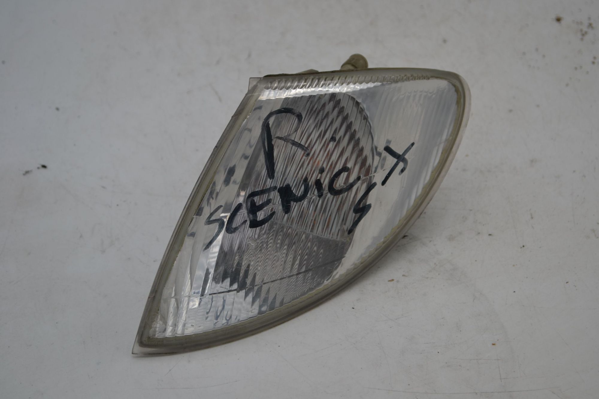 Freccia anteriore SX Renault Megane Scenic I Dal 1997 al 1999  1697100770590
