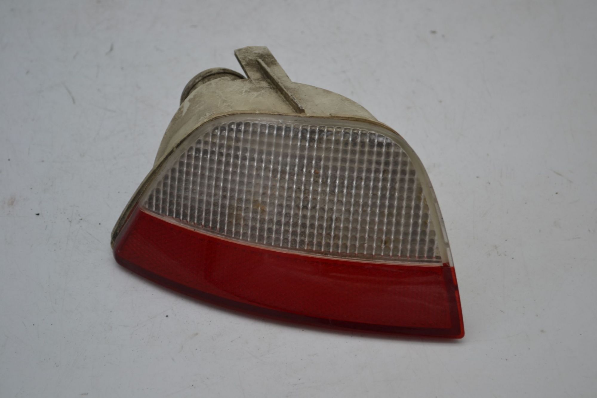Fanale Retromarcia Posteriore DX Ford Focus Dal 1998 al 2005 Cod 1M51-15K272-A  1697189221914