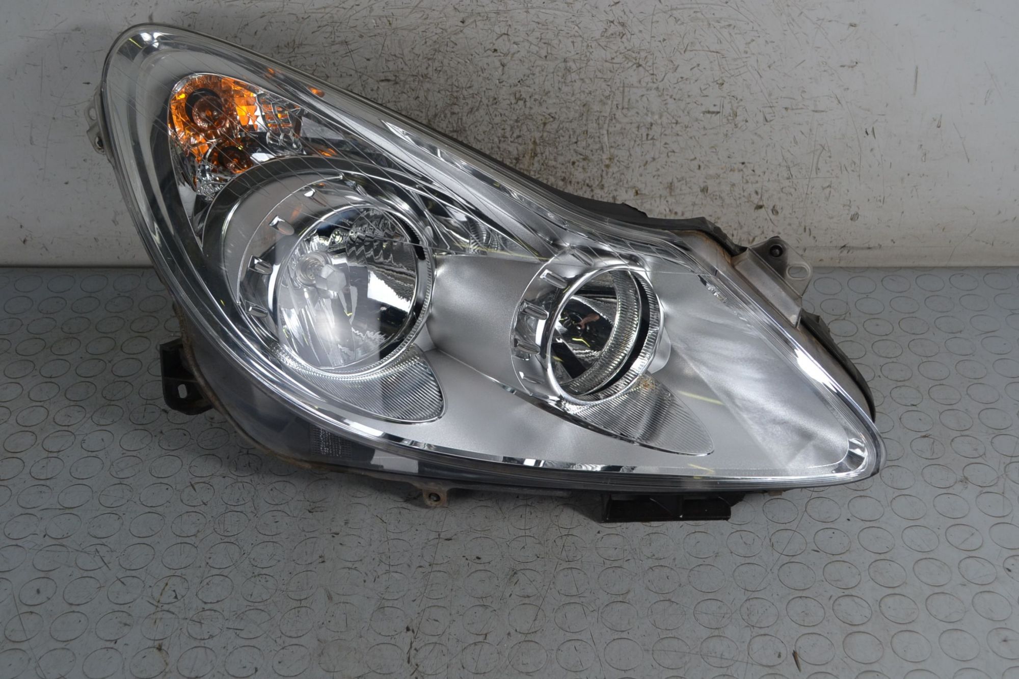 Faro fanale anteriore DX Opel Corsa D Dal 2006 al 2010 Cod 93189358  1697193234610