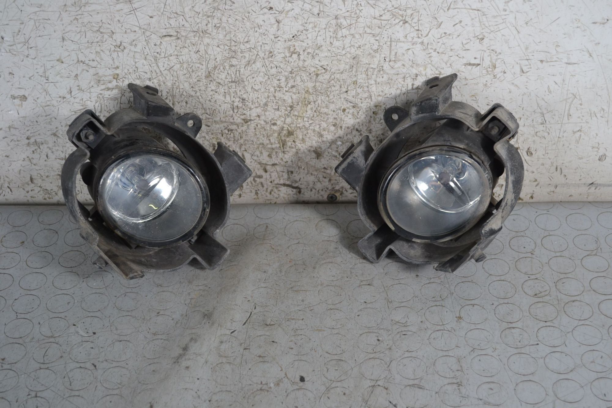 Fari Fendinebbia DX e SX Nissan Qashqai J10 dal 2007 al 2010 Cod 261508990a / 261558990a  1697193695497