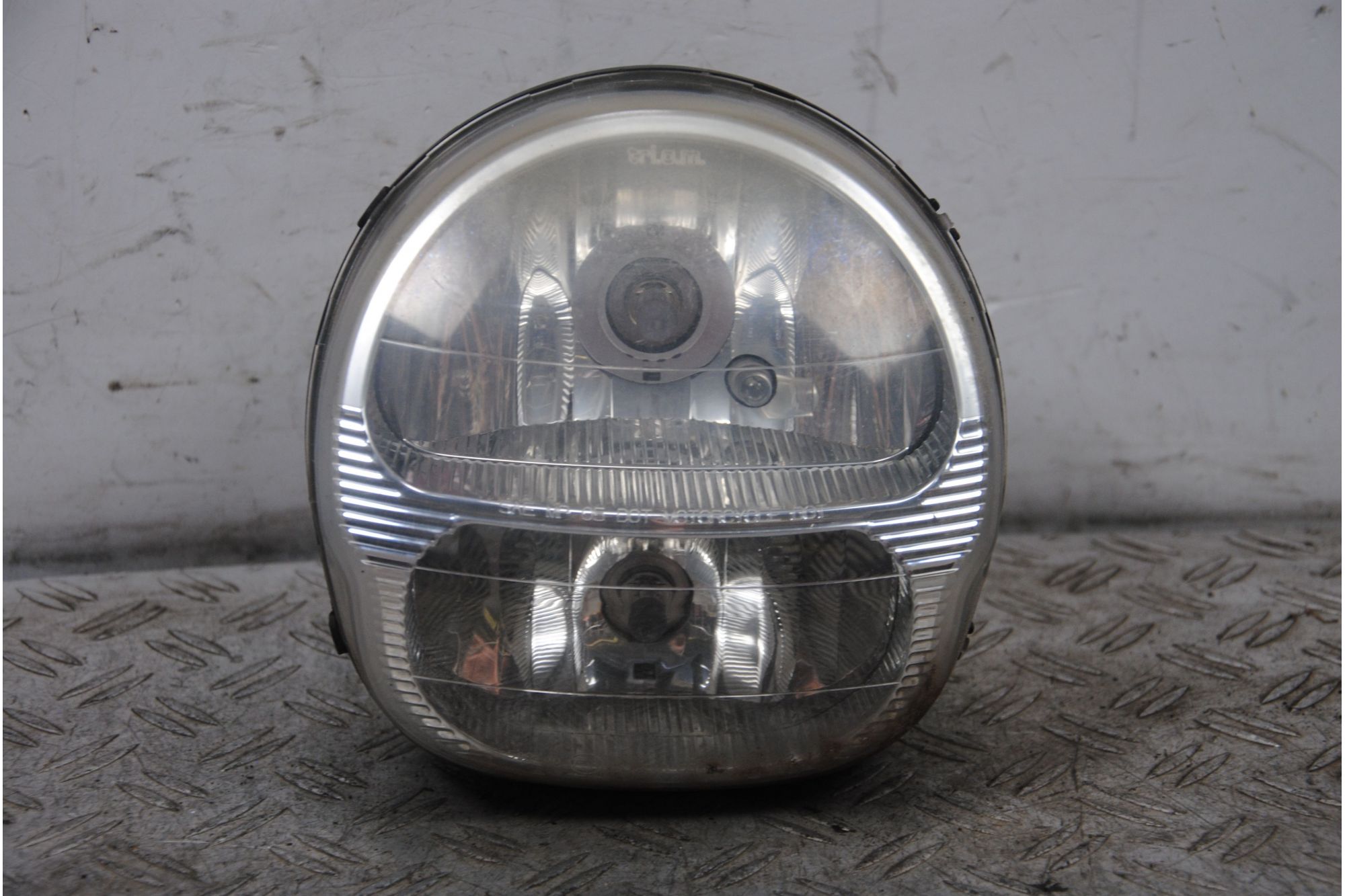Faro Fanale Anteriore Aprilia Scarabeo 250 dal 2006 al 2012  1697532785728