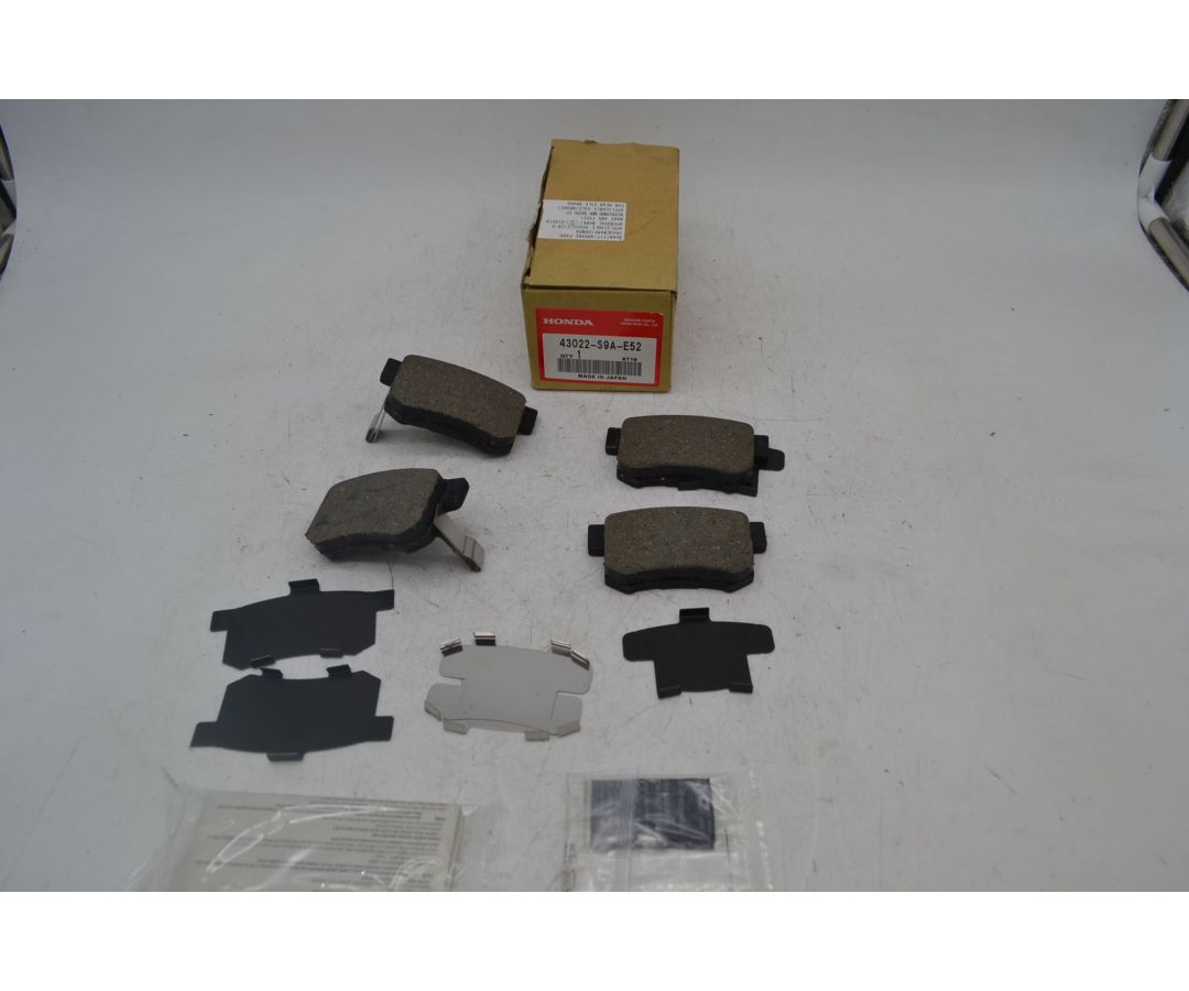 Kit Pastiglie Freno Anteriori Honda CR-V dal 2002 al 2007 Cod 43022-s9a-e52  1697553818054