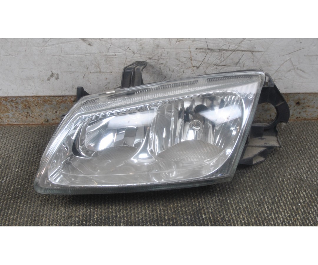 Faro Fanale Sinistro Sx Nissan Almera Dal 2000 al 2006 Cod 20-5990B Faro Fanale Sinistro Sx Nissan Almera Dal 2000 al 2006 Cod 20-5990B