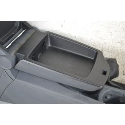 Tunnel centrale e bracciolo Bmw Serie 1 E87 Dal 2004 al 2013 Cod 51167078566  1697619122996