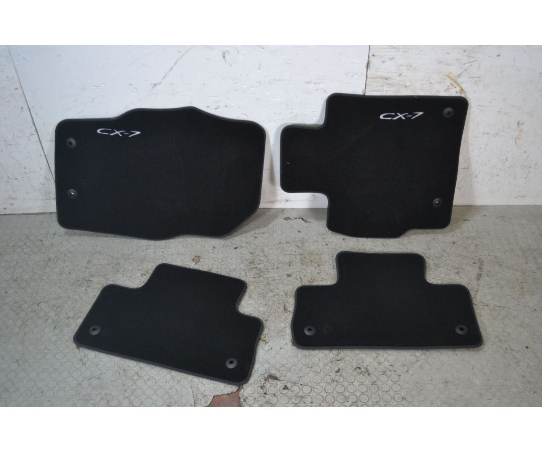 Set 4 Tappetini Mazda CX-7 dal 2006 al 2012 Cod EH62-V0-320A  1697631772551