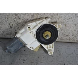 Motorino alzavetro anteriore DX Mercedes Classe ML W164 Dal 2005 al 2011 Cod 0130822272  1697632259822