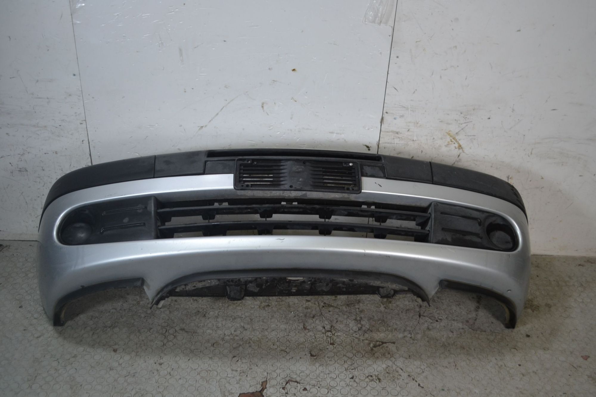 Paraurti anteriore Citroen Xsara Picasso Dal 1999 al 2012 Colore grigio cod 7401T2  1697640568701