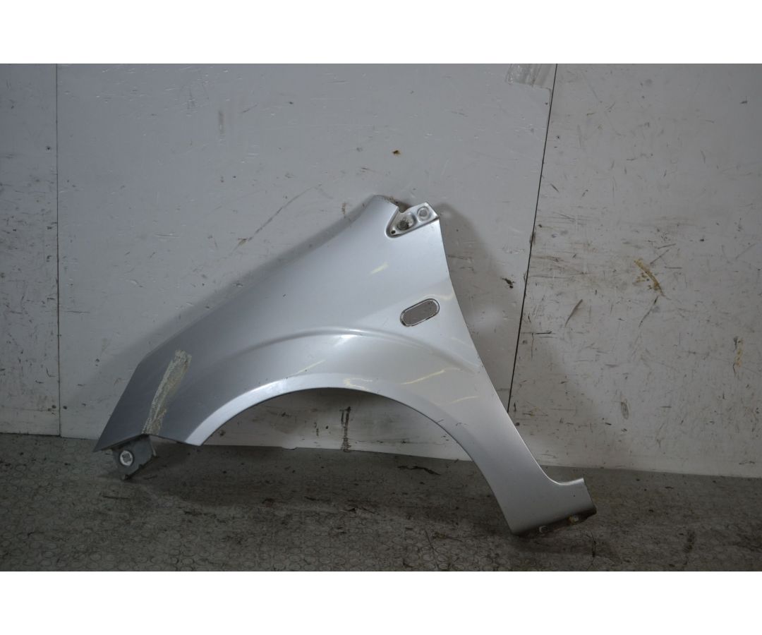 Parafango anteriore SX Ford Fiesta V Dal 2002 al 2008 Colore grigio argento 1697709677221 Parafango anteriore SX Ford Fiesta V Dal 2002 al 2008 Colore grigio argento 1697709677221