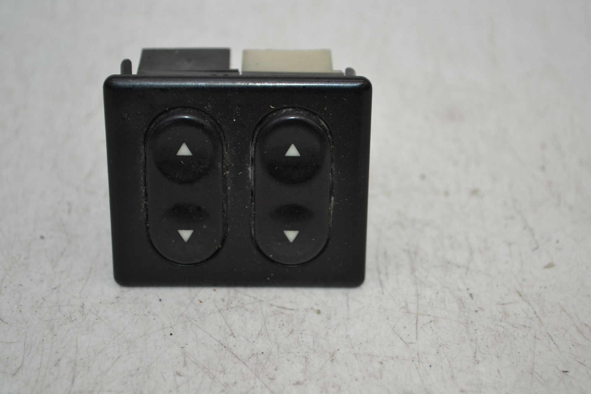 Pulsantiera alzacristalli anteriore SX Fiat Panda 141 Dal 1986 al 2003  1698051046147