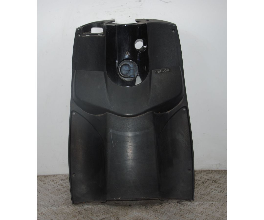 Carena Retroscudo Piaggio Carnaby Cruiser 300 dal 2008 al 2013 COD Piaggio 656646 1698155151693 Carena Retroscudo Piaggio Carnaby Cruiser 300 dal 2008 al 2013 COD Piaggio 656646 1698155151693