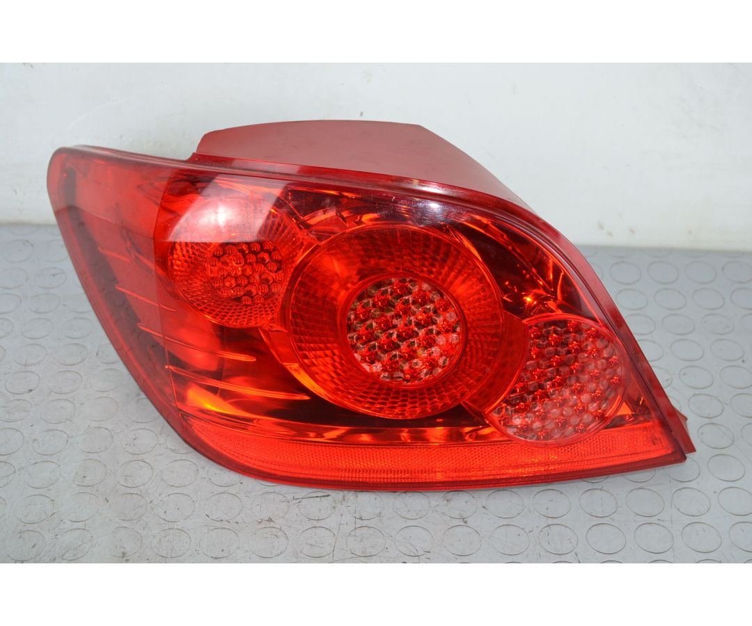 Fanale Stop Posteriore DX Peugeot 307 dal 2001 al 2009 Cod 9655767680 1698417828318 Fanale Stop Posteriore DX Peugeot 307 dal 2001 al 2009 Cod 9655767680 1698417828318