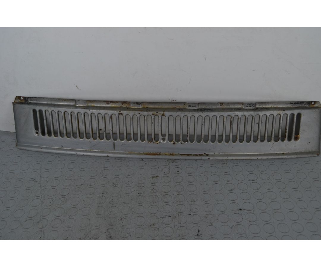 Griglia cofano posteriore Fiat 500 L Dal 1968 al 1972  1698680568034