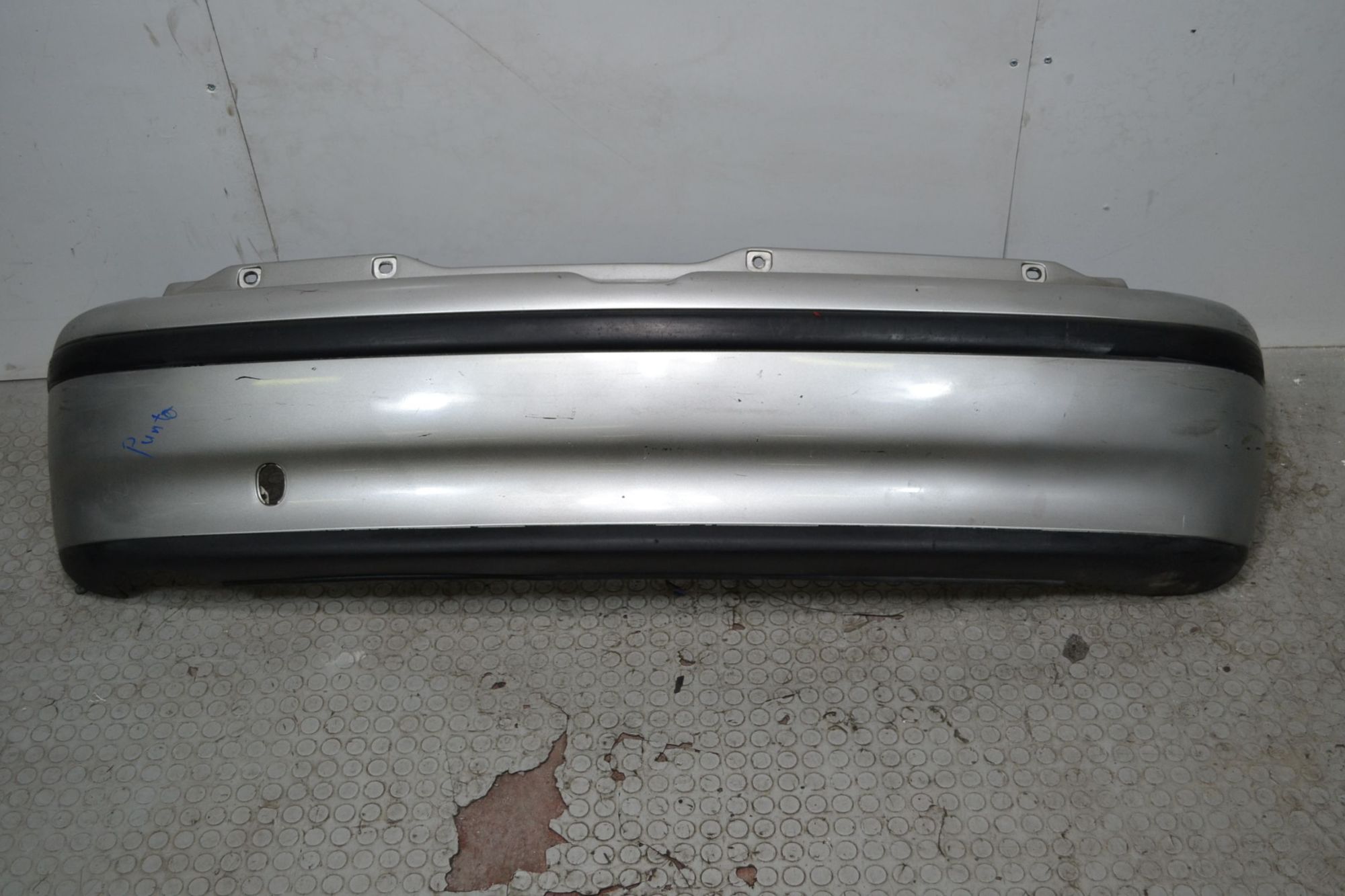 Paraurti Posteriore Fiat Punto dal 1993 al 1999  1698913204609