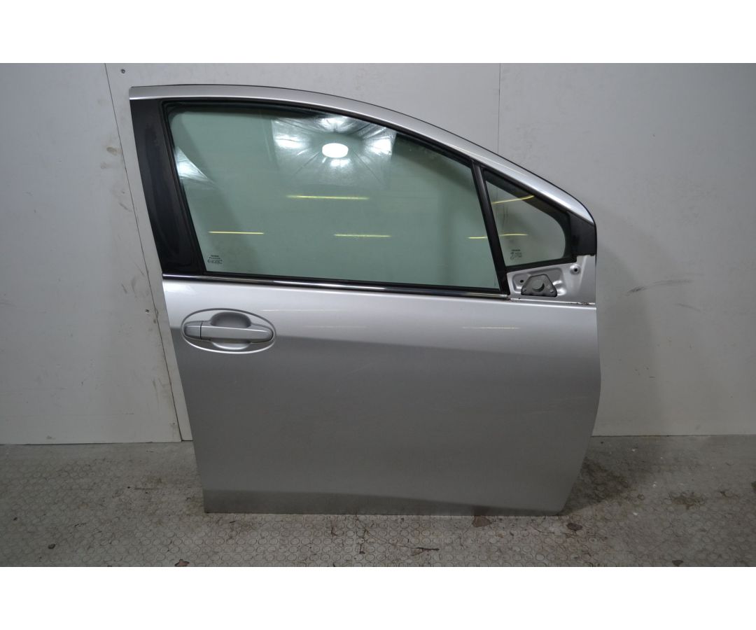 Portiera sportello anteriore DX Toyota Yaris Dal 2011 al 2019 Colore grigio  1698941835776