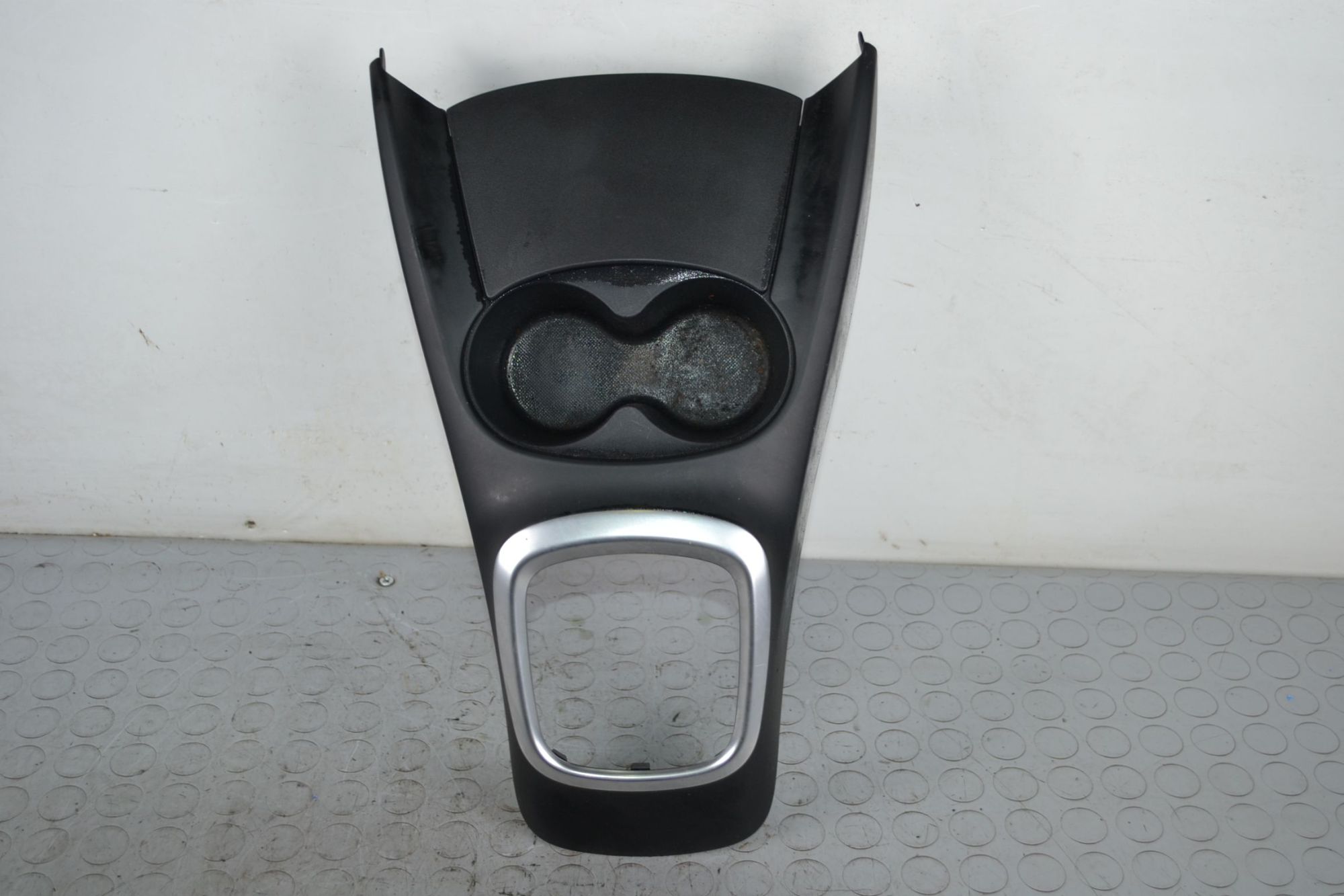 Rivestimento Leva Cambio Toyota Yaris III P13 dal 12/2010 in poi Cod 58821-0d080  1699012398619