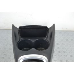 Rivestimento Leva Cambio Toyota Yaris III P13 dal 12/2010 in poi Cod 58821-0d080  1699012398619