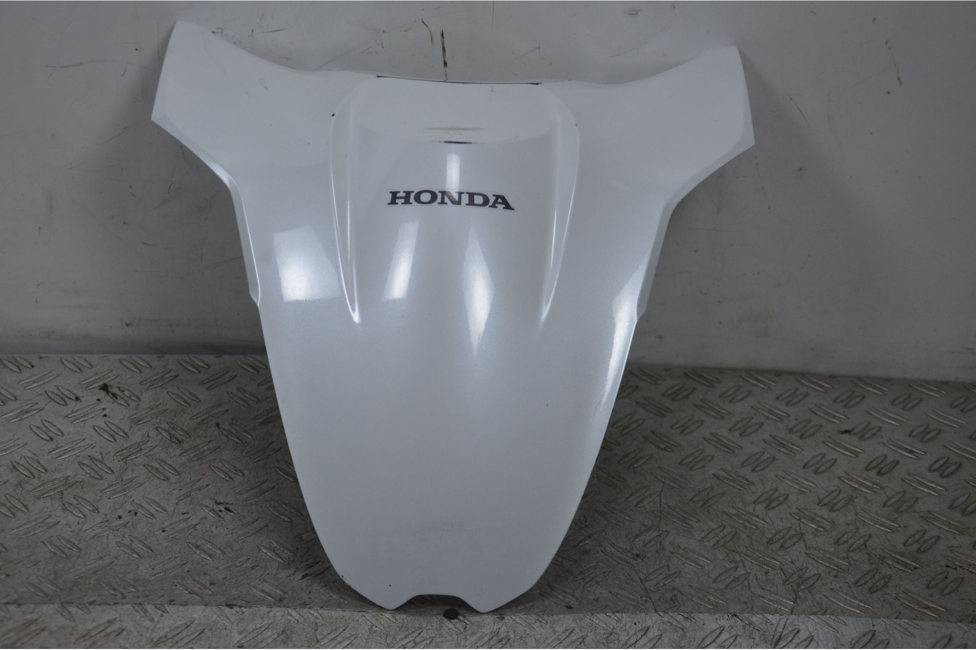 Carena Scudetto Anteriore Honda SH 350 Dal 2021 al 2023 COD 64301-K1W-D000  1699350440070