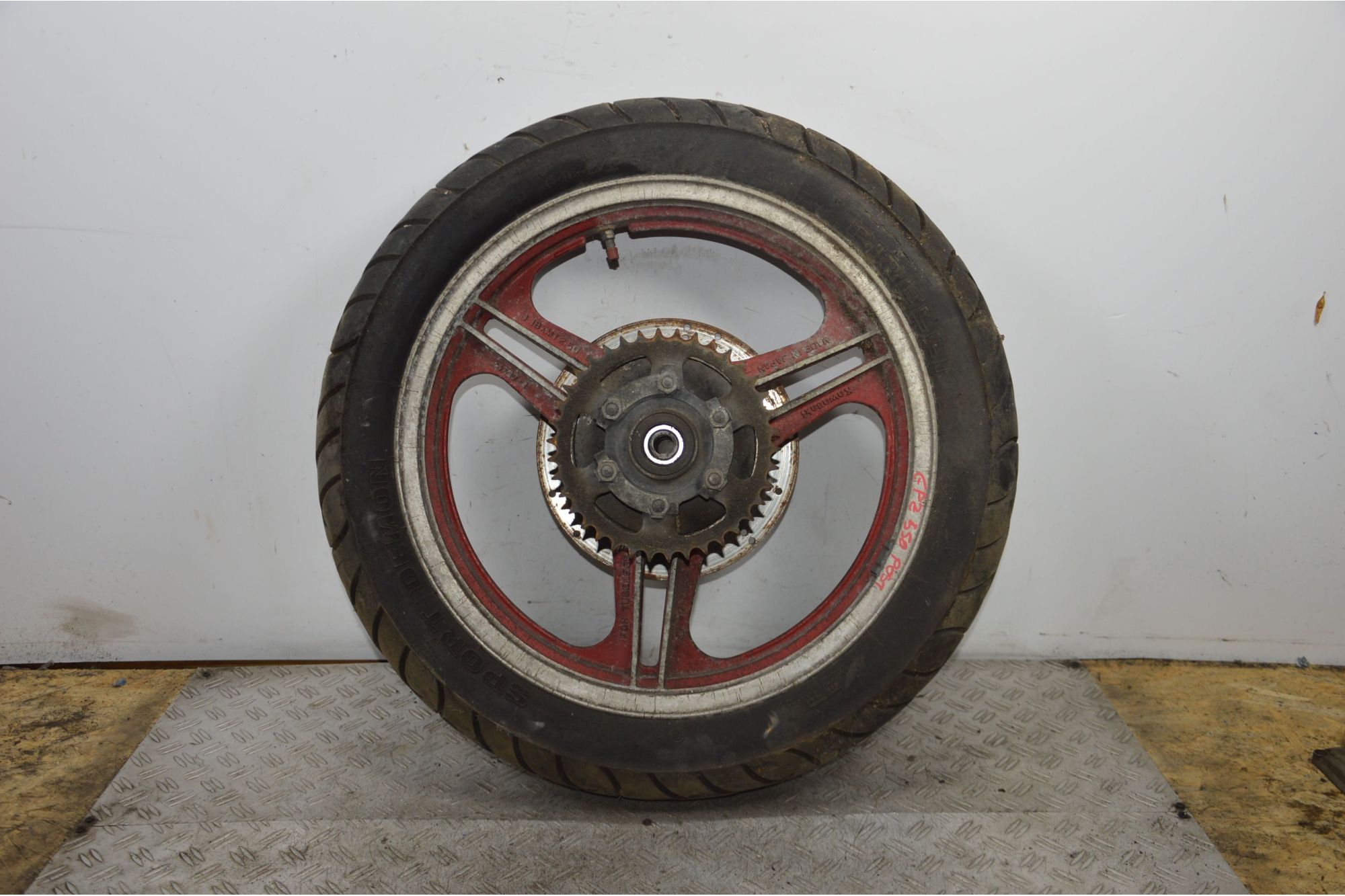 Cerchio Posteriore Kawasaki GPZ 550 Dal 1978 Al 1990  1699432251280