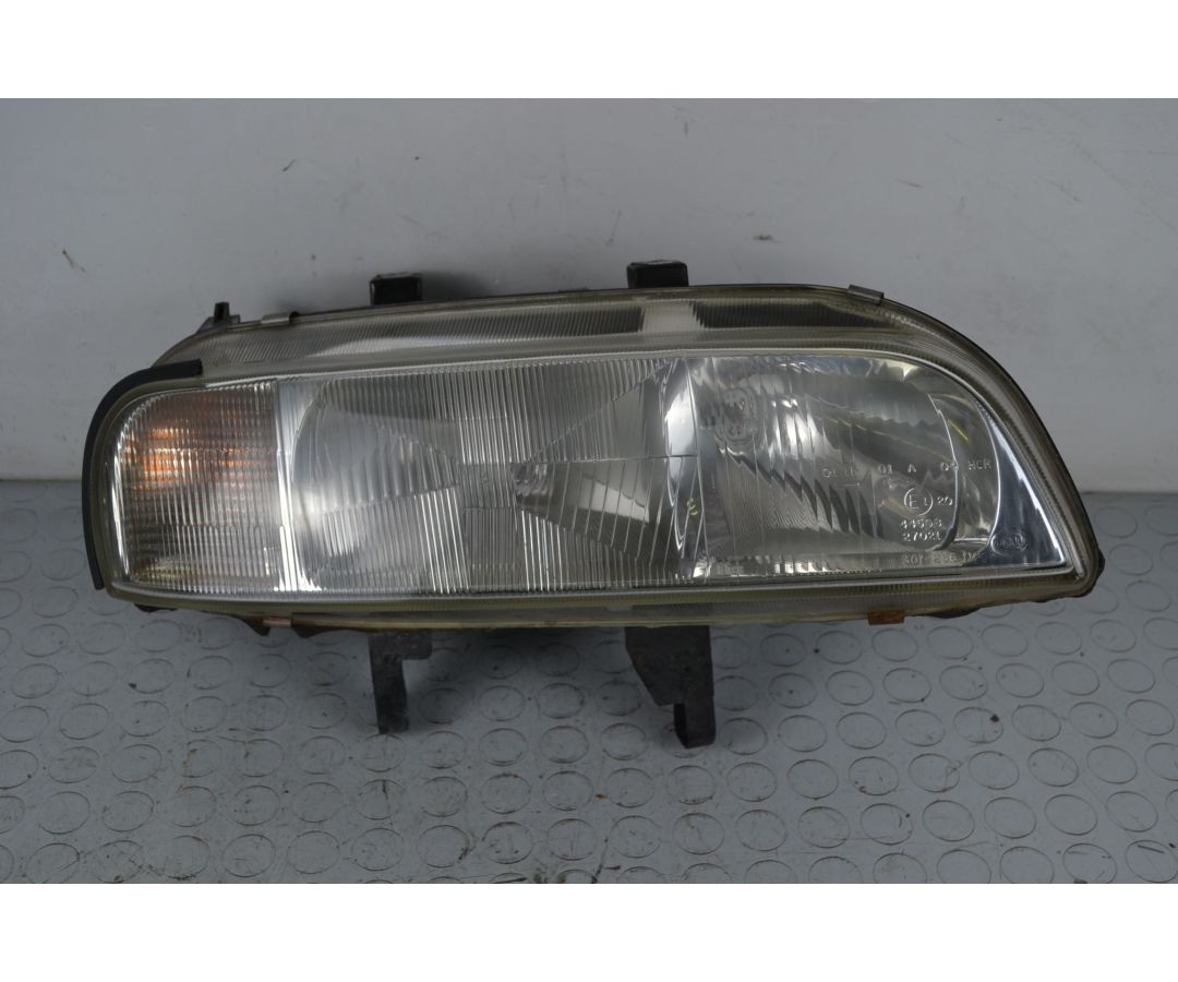 Faro Anteriore DX Rover 600 dal 1993 al 1999 Cod 236114-00  1699523181878