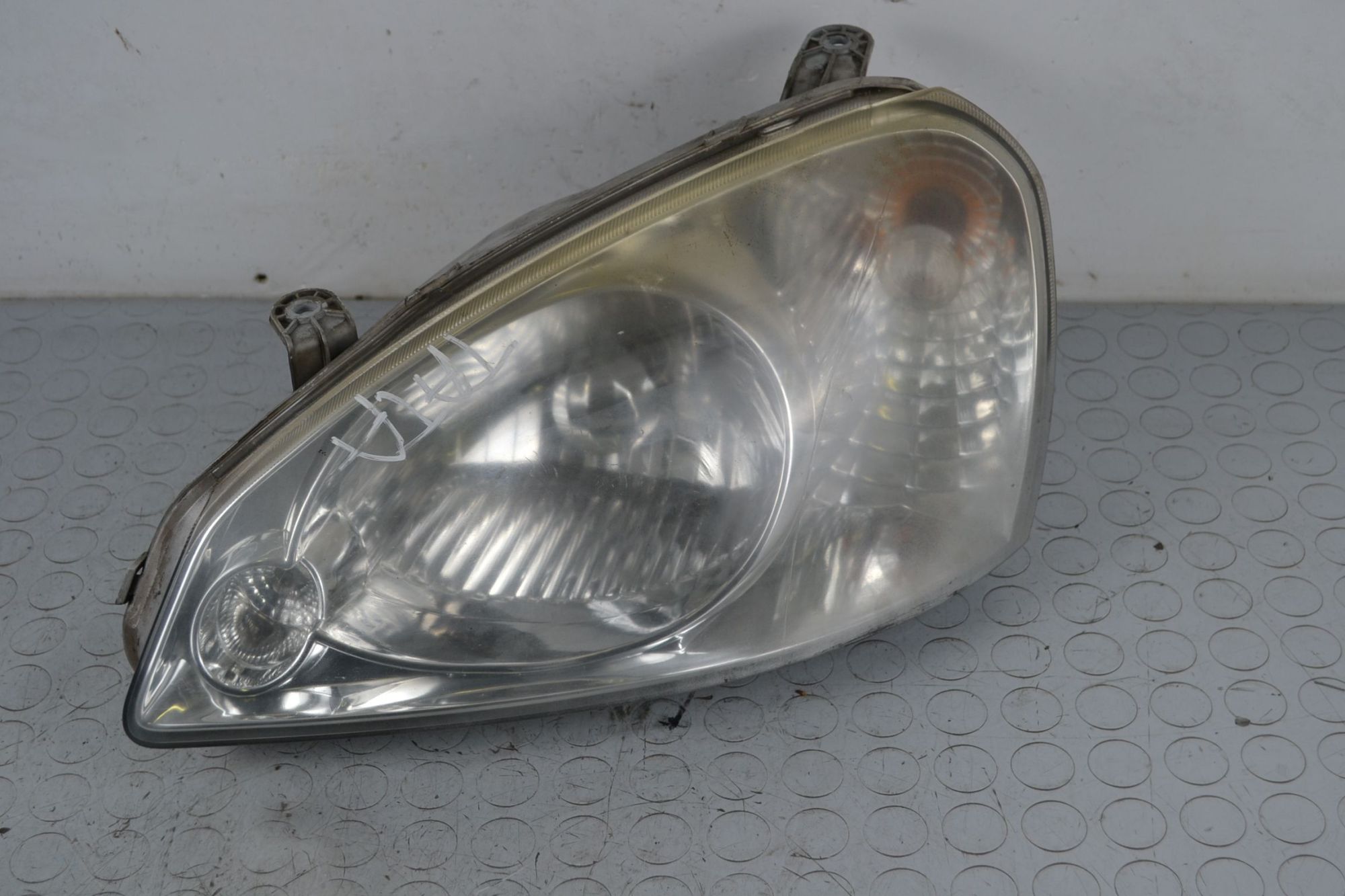 Faro Anteriore SX Tata Indica V2 dal 2001 al 2008 Cod 277954409933  1699629956080