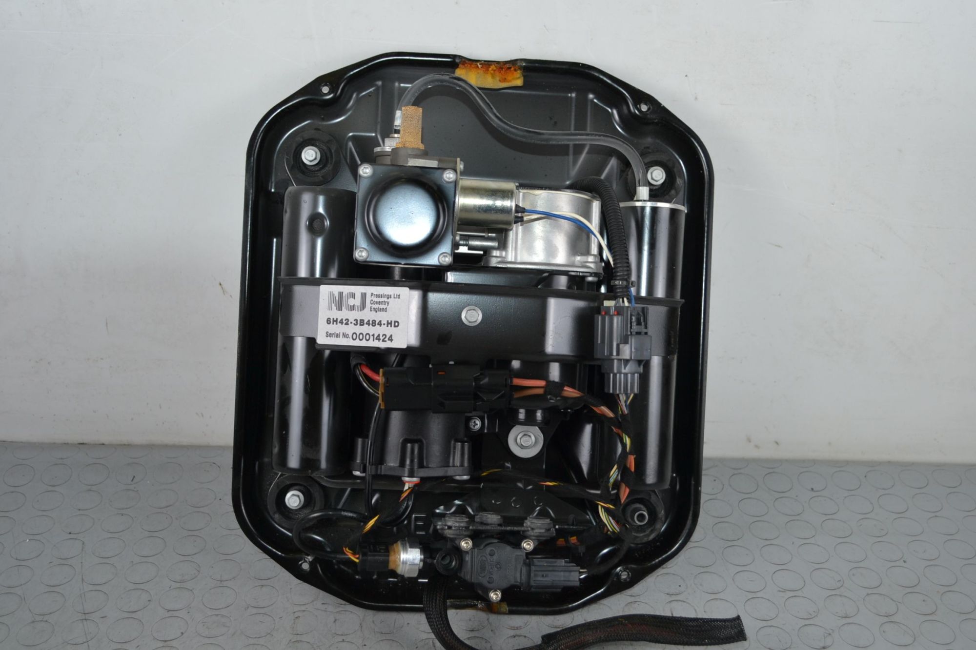 Pompa compressore sospensioni pneumatiche Land Rover Range Rover III Dal 2006 al 2012 Cod 6H42-3B484-HD Cod motore 368DT  170...