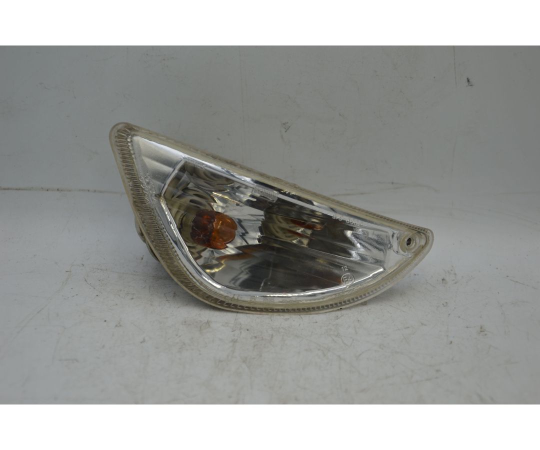 Freccia Posteriore Destra Piaggio Vespa S 50 dal 2007 al 2010 1700480049252 Freccia Posteriore Destra Piaggio Vespa S 50 dal 2007 al 2010 1700480049252